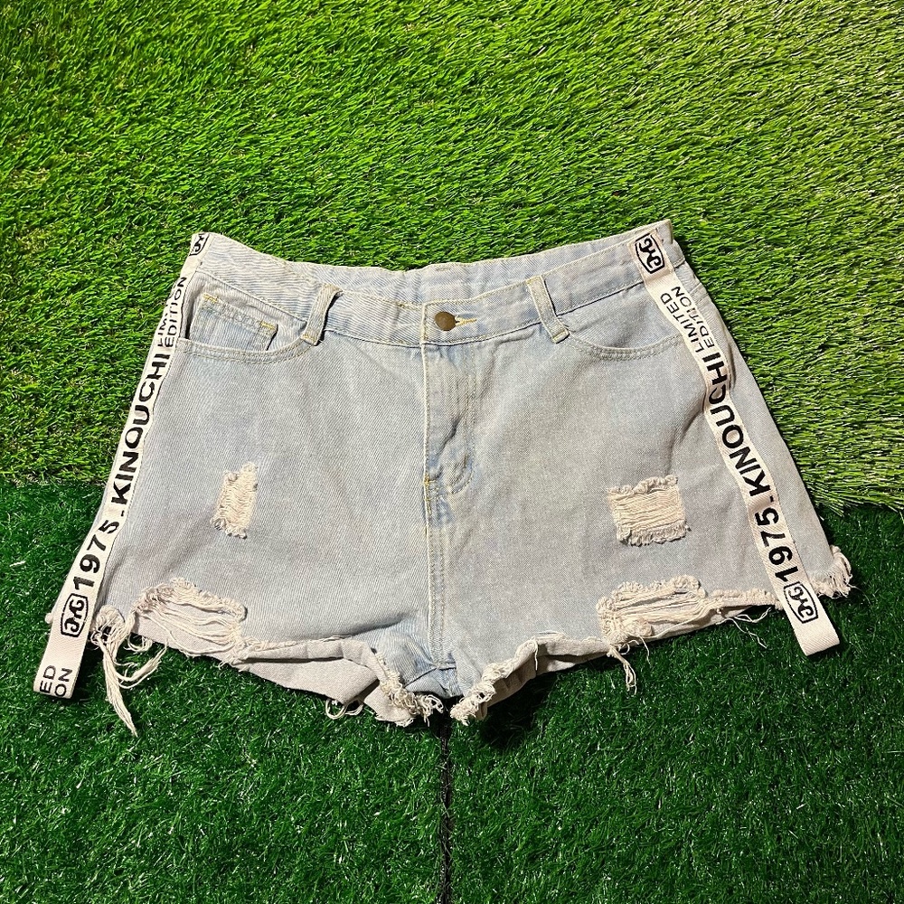 woman's shorts